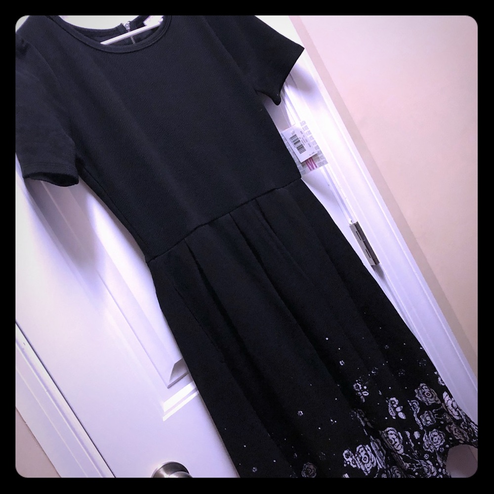 BNWT LuLaRoe Amelia M